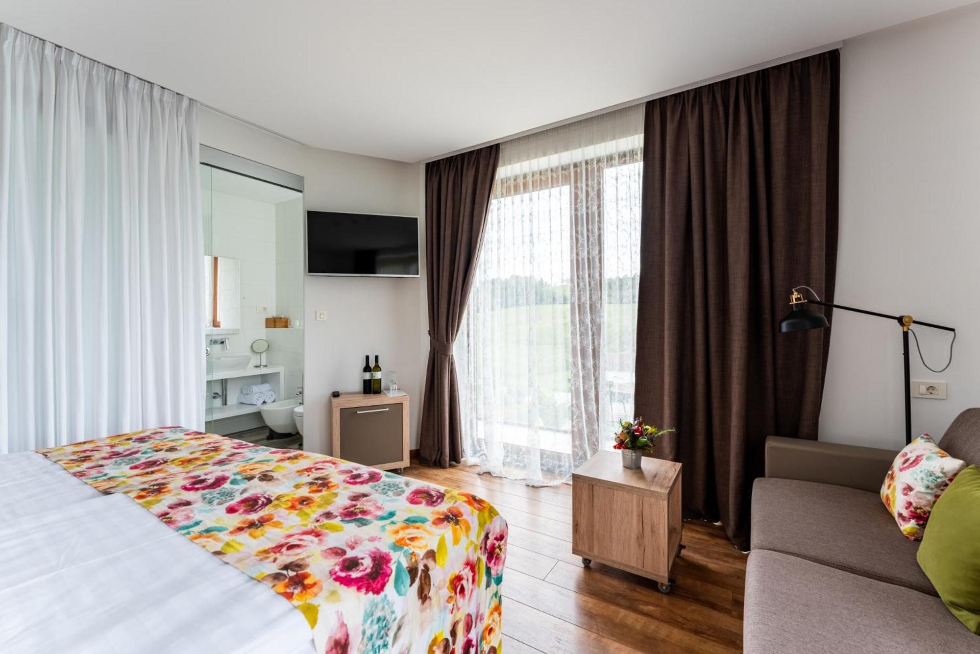 Bed&Breakfast Vinarija Coner Bjelovar Pokój zdjęcie